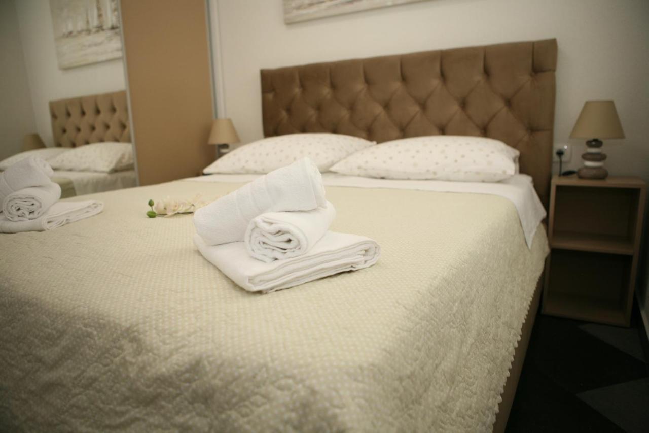 Apartments Old Town โตรกีร์ ภายนอก รูปภาพ