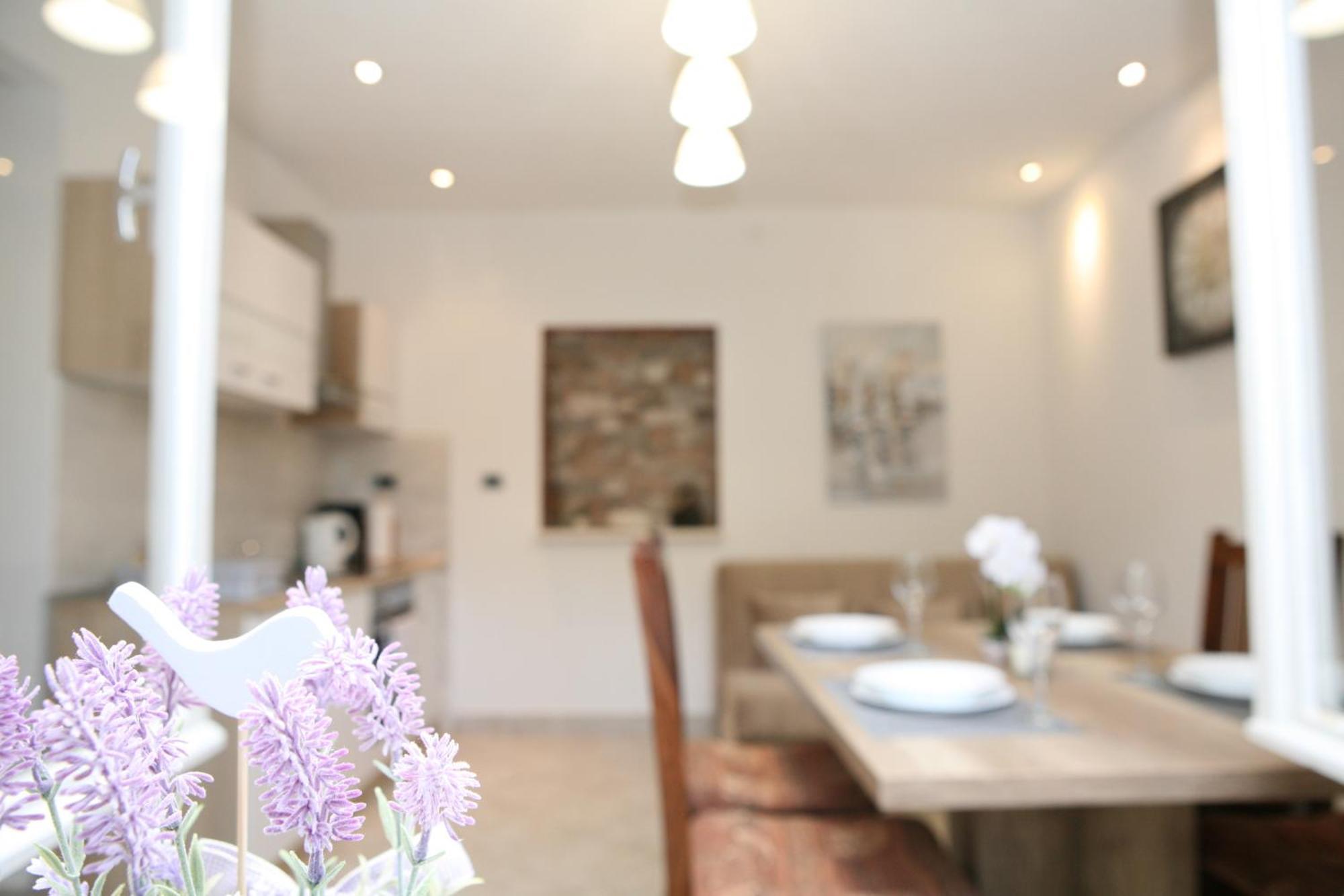 Apartments Old Town โตรกีร์ ภายนอก รูปภาพ