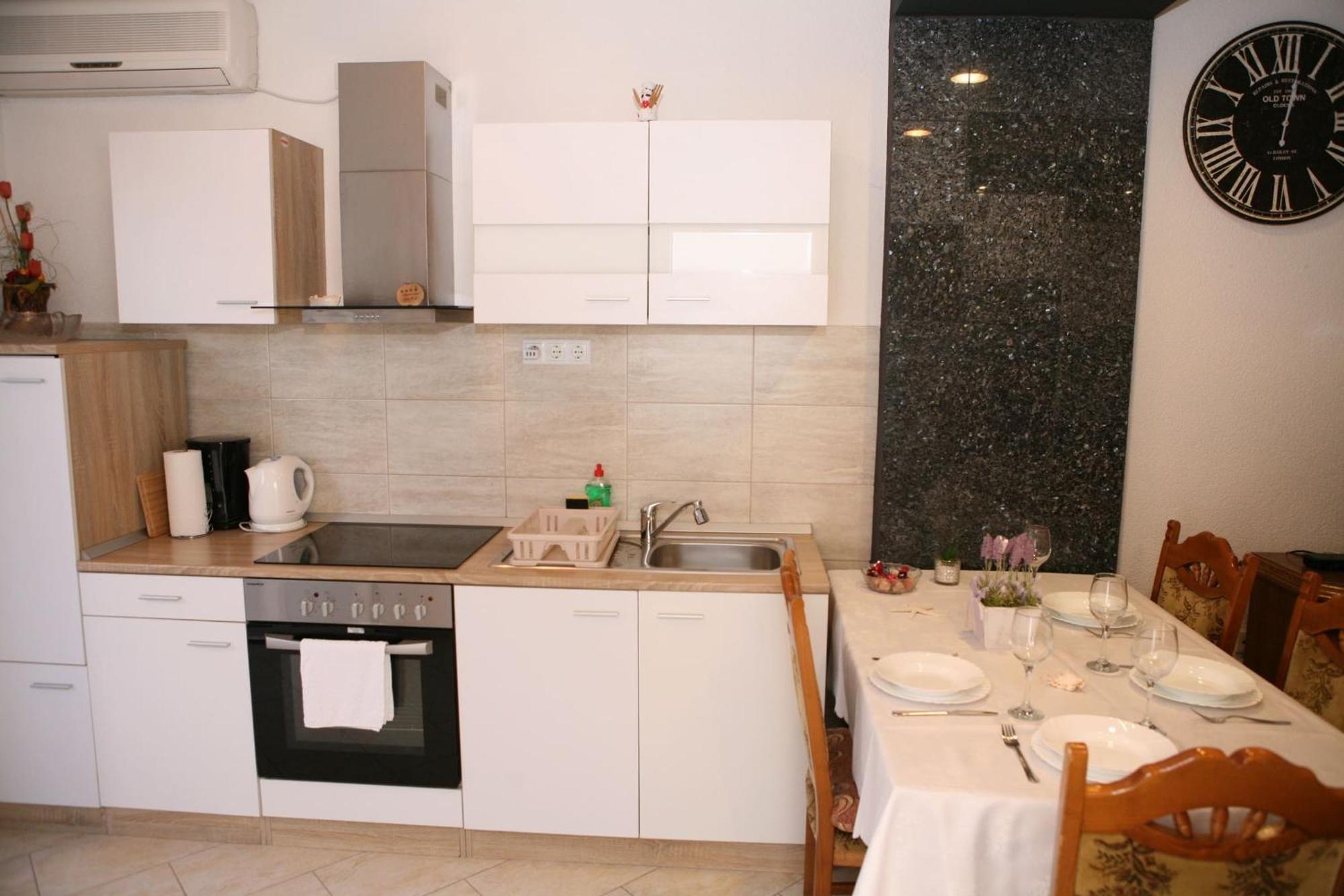 Apartments Old Town โตรกีร์ ภายนอก รูปภาพ
